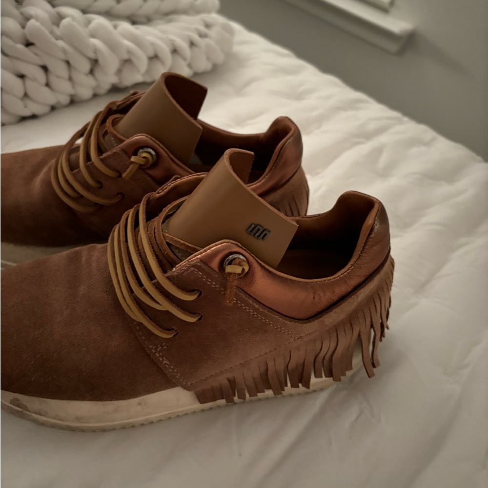 Brown Esse Esse fringe sneakers- size 38